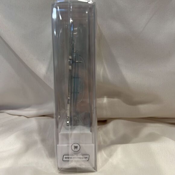 Disney Princess Moana Figpin #687 NEW 3 inch pin or free stand - Picture 4 of 4